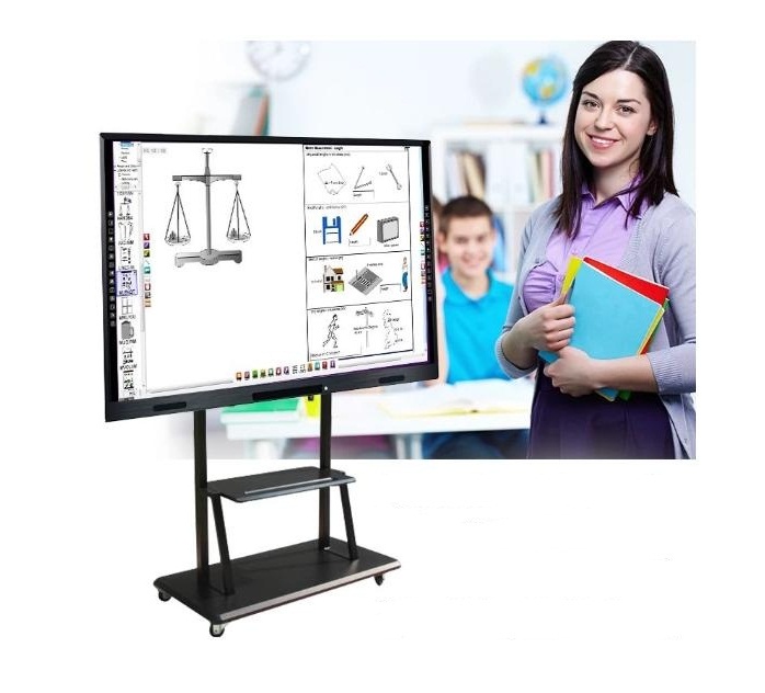 Lắp đặt màn hình tương tác cho lớp học